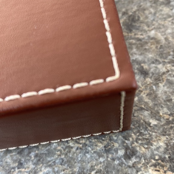 Tommy Hilfiger Easy Reversible Belt with Gift Box, Black / Brown 48” - Picture 8 of 16